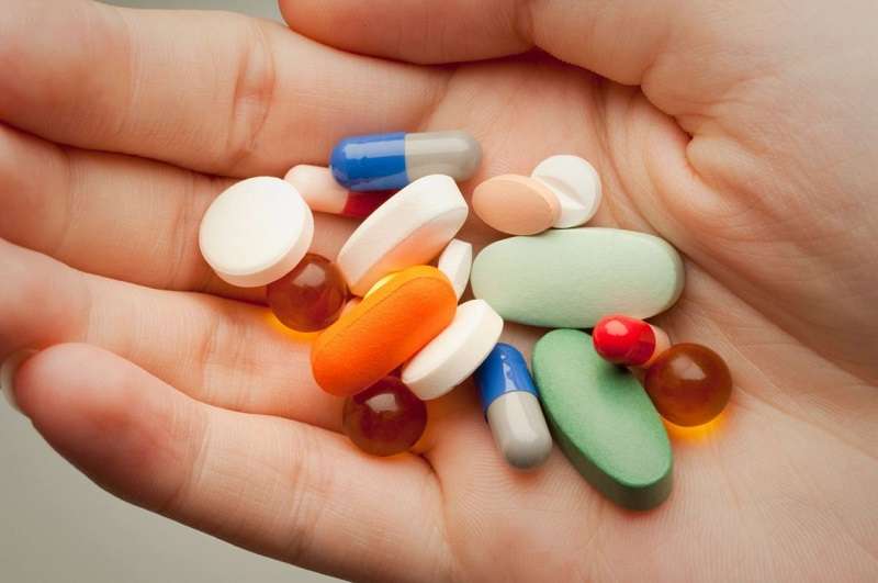 Người bệnh có thể được chỉ định sử dụng thuốc để kiểm soát tình trạng bệnh