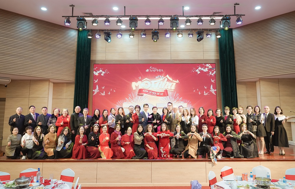Year End Party 2024 Kiềm Saphia Pharma với chủ đề: Một nhà - Kiềm là nơi để về